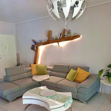 Modern 2Br City Flat 10Min From The Beach Athens Exterior photo