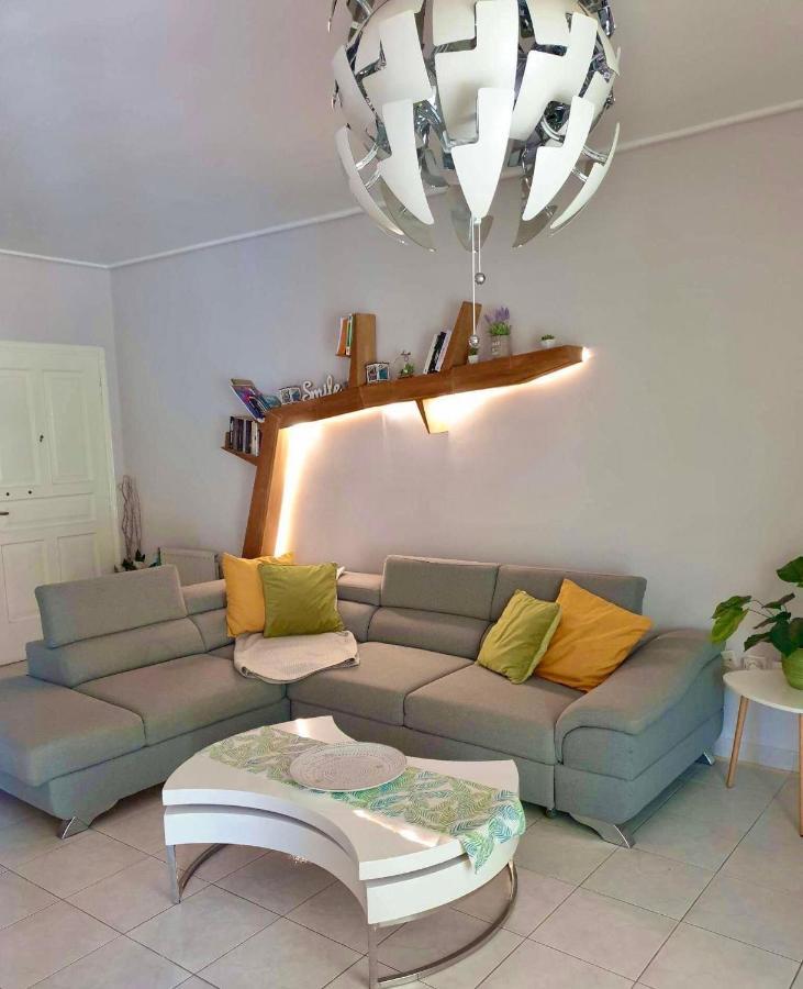 Modern 2Br City Flat 10Min From The Beach Athens Exterior photo